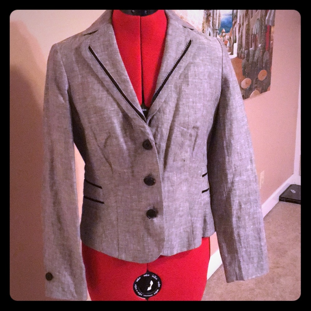 Grey Madison blazer with black trim